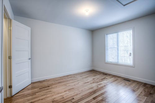 Bedroom - 213 Av. Mason, Pointe-Claire, QC - Indoor Photo Showing Other Room