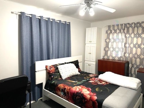 Chambre à coucher - 288 Rue Champlain, Gatineau (Hull), QC - Indoor Photo Showing Bedroom