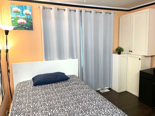 Chambre à coucher - 288 Rue Champlain, Gatineau (Hull), QC - Indoor Photo Showing Bedroom