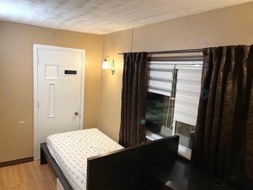 Chambre à coucher - 288 Rue Champlain, Gatineau (Hull), QC - Indoor Photo Showing Bedroom