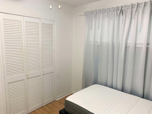 Chambre à coucher - 288 Rue Champlain, Gatineau (Hull), QC - Indoor Photo Showing Bedroom