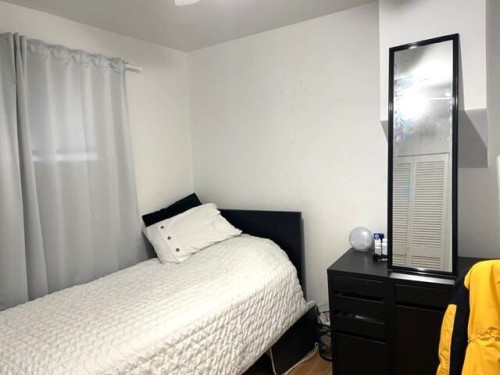 Chambre à coucher - 288 Rue Champlain, Gatineau (Hull), QC - Indoor Photo Showing Bedroom