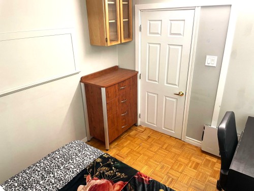 Chambre à coucher - 288 Rue Champlain, Gatineau (Hull), QC - Indoor Photo Showing Other Room