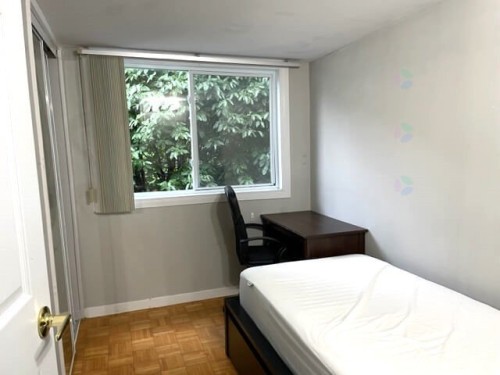 Chambre à coucher - 288 Rue Champlain, Gatineau (Hull), QC - Indoor Photo Showing Bedroom