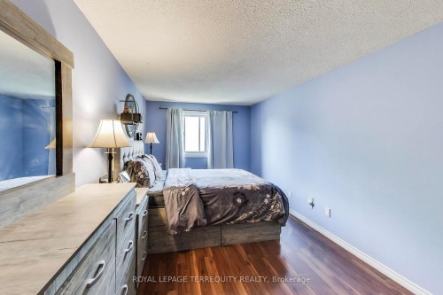 88-1100 Oxford Street, Oshawa, ON - Indoor Photo Showing Bedroom