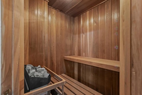 Sauna - 102-1675 Boul. Du Souvenir, Laval (Laval-Des-Rapides), QC - Indoor Photo Showing Other Room