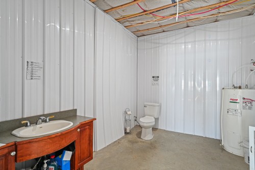 Bathroom - 555 Rg Ste-Hélène, Sainte-Hélène-De-Bagot, QC 