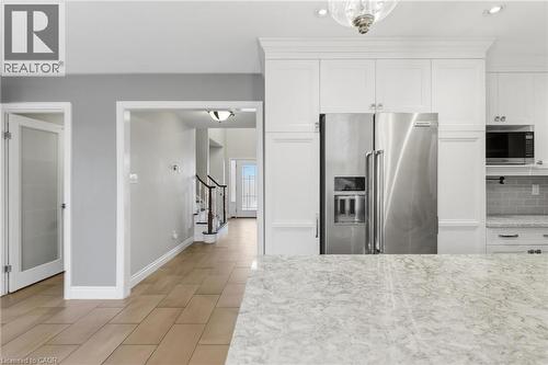 990 Upper Kenilworth Avenue, Hamilton, ON - Indoor Photo Showing Kitchen With Stainless Steel Kitchen