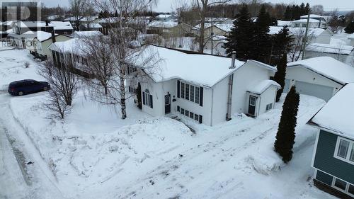 23 Shallow Street  Grand Falls-Windsor, NL A2A 2X1