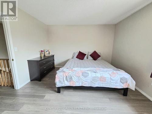 7314 Cork Tree Row, Mississauga, ON - Indoor Photo Showing Bedroom