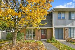 1511 FISHER AVENUE  Ottawa, ON K2C 3M8