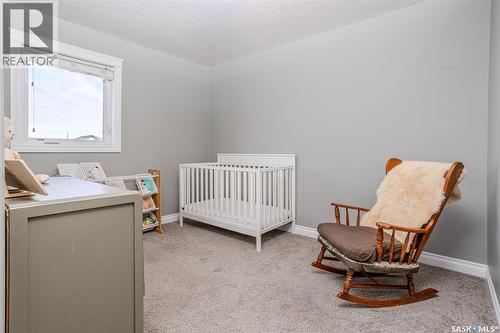 450 Kloppenburg Street, Saskatoon, SK - Indoor Photo Showing Bedroom