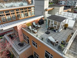 304-1035 Sutlej St  Victoria, BC V8V 2V9