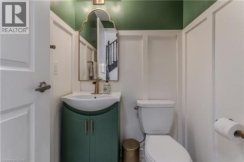 36 Heming Trail, Ancaster, ON - Indoor Photo Showing Bathroom