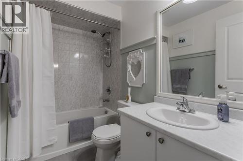 36 Heming Trail, Ancaster, ON - Indoor Photo Showing Bathroom