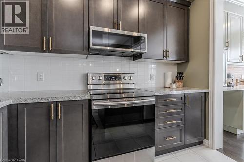 36 Heming Trail, Ancaster, ON - Indoor Photo Showing Kitchen With Upgraded Kitchen