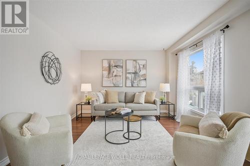 54 Madeleine Street, Kitchener, ON - Indoor Photo Showing Living Room