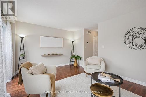 54 Madeleine Street, Kitchener, ON - Indoor Photo Showing Living Room