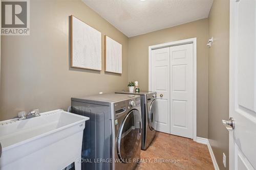 54 Madeleine Street, Kitchener, ON - Indoor Photo Showing Laundry Room