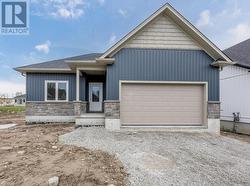 120 BRANDON AVENUE  Severn (Coldwater), ON L0K 1E0