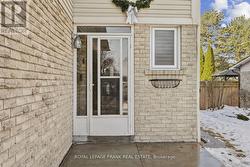 386 PRINCE OF WALES DRIVE  Whitby (Blue Grass Meadows), ON L1N 6M9