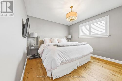 103 Empress Avenue, Hamilton, ON - Indoor Photo Showing Bedroom