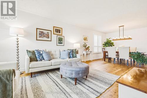 103 Empress Avenue, Hamilton, ON - Indoor Photo Showing Living Room