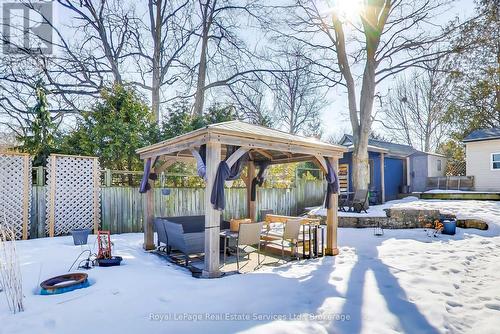 Pergola - 26 Davidson Street, Cambridge, ON - Outdoor