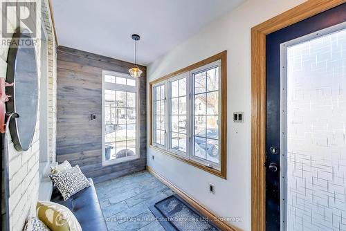 Porch - 26 Davidson Street, Cambridge, ON - Indoor Photo Showing Other Room