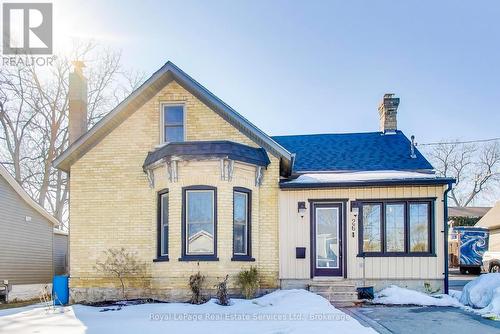 Exterior Winter - 26 Davidson Street, Cambridge, ON - Outdoor