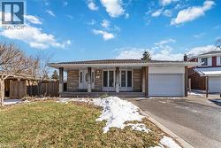 9 ISAAC Court  Hamilton, ON L8K 4G5