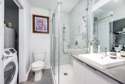 Salle de bains - 5591 Rue Beaubien E., Montréal (Rosemont/La Petite-Patrie), QC - Indoor Photo Showing Bathroom