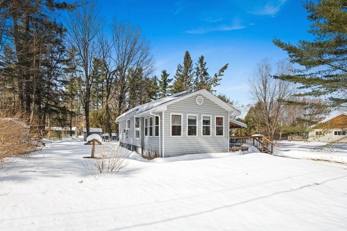 Façade - 4 Av. Edgewood, Bristol, QC - Outdoor