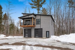 94 Av. Paradise  Mansfield-Et-Pontefract, QC J0X 1R0