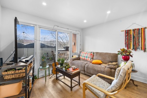 Salon - 4315B Rue Parthenais, Montréal (Le Plateau-Mont-Royal), QC - Indoor Photo Showing Living Room