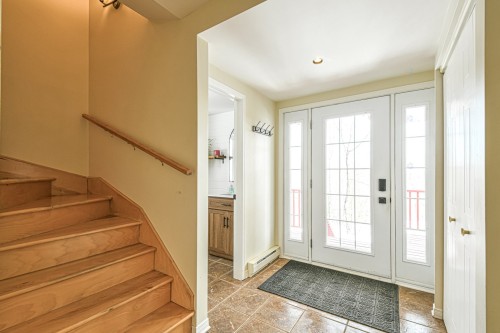 Hall d'entrée/Vestibule - 1751 Rue Philippe, Prévost, QC - Indoor Photo Showing Other Room