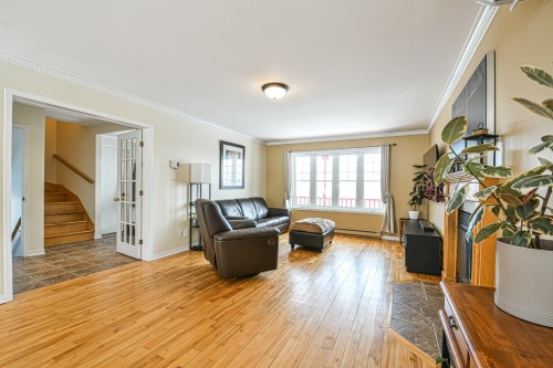 Salon - 1751 Rue Philippe, Prévost, QC - Indoor Photo Showing Other Room