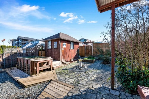 1554 Chaplin St, Crofton, BC 