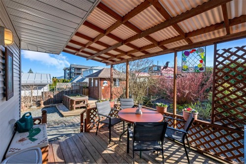 1554 Chaplin St, Crofton, BC 