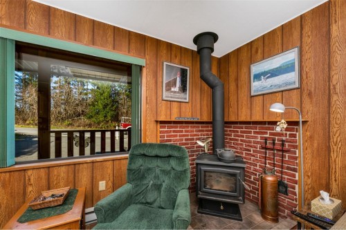 1554 Chaplin St, Crofton, BC 