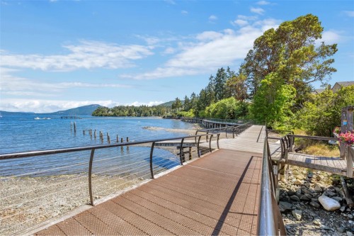 1554 Chaplin St, Crofton, BC 