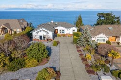 4844 Fillinger Cres  Nanaimo, BC V9V 1K1