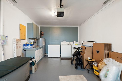 2154 Jahn Pl, Sidney, BC 