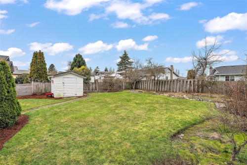 2154 Jahn Pl, Sidney, BC 