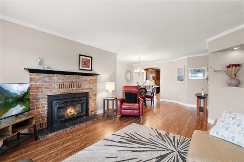 2154 Jahn Pl, Sidney, BC 