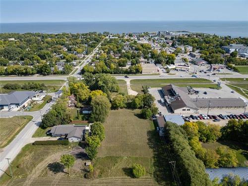 72 7Th Ave, Gimli, MB 