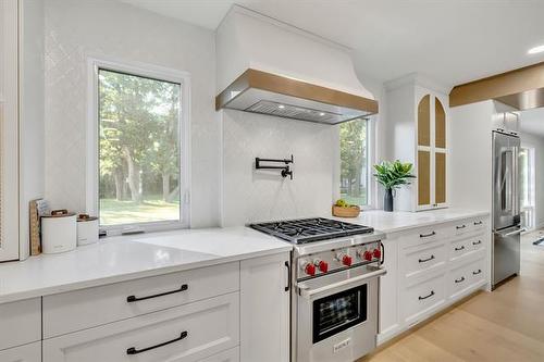 30 Aldershot Blvd, Winnipeg, MB 