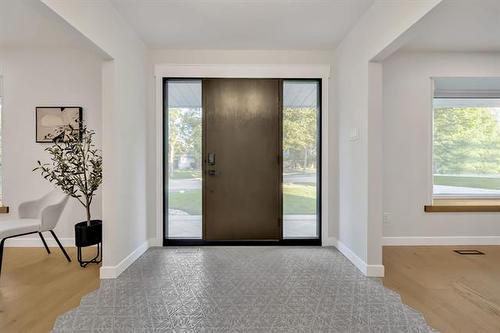 30 Aldershot Blvd, Winnipeg, MB 