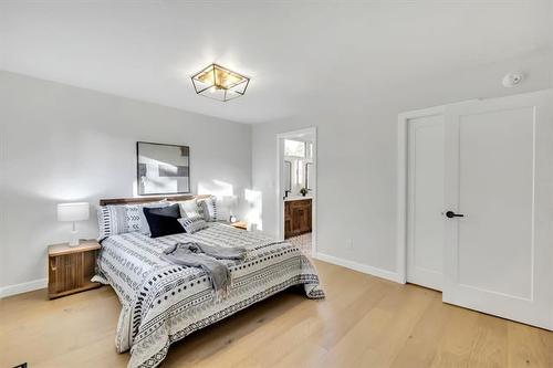 30 Aldershot Blvd, Winnipeg, MB 