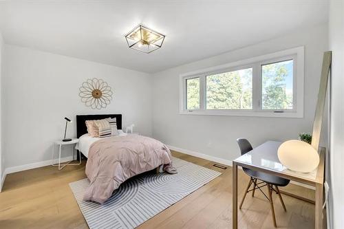 30 Aldershot Blvd, Winnipeg, MB 